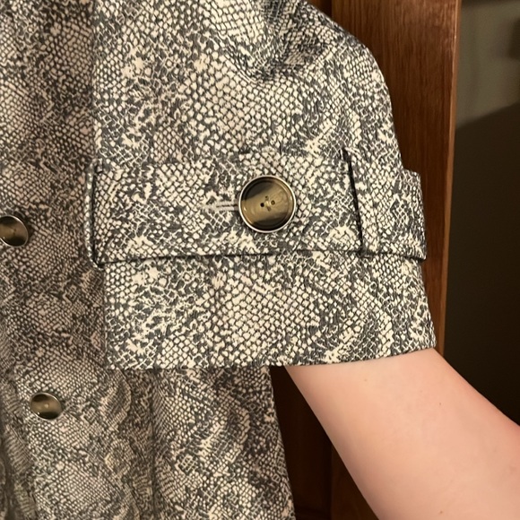 CAbi Camille snakeskin pattern jacket #3134 - Picture 4 of 8